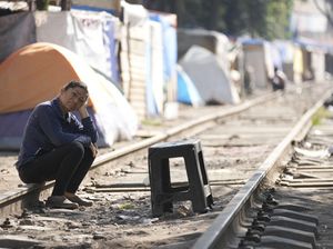 Tenda Migran Penuhi Bantaran Rel Kereta di Meksiko Tenda Migran Penuhi Bantaran Rel Kereta di Meksiko