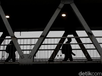 Kesenjangan di Balik Cuti Bersama Kesenjangan di Balik Cuti Bersama