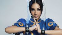 Foto Anya Geraldine Jadi Chun-Li untuk Halloween, Belahan Tinggi Jadi Sorotan