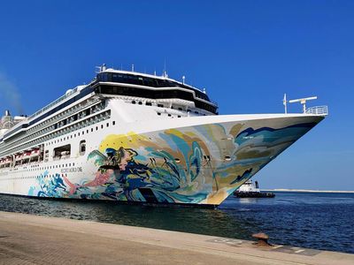 Kapal Pesiar Resorts World One Mulai Berlayar di Dubai, Banyak Kru Indonesia