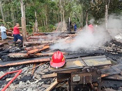 Gudang Kayu di Karangasem Ludes Terbakar, Kerugian Rp 300 Juta