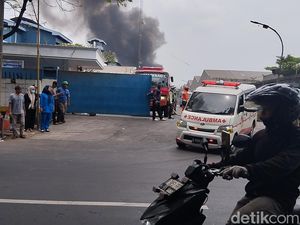 Damkar Ungkap Kondisi 9 Jenazah Korban Kebakaran Pabrik di Bekasi