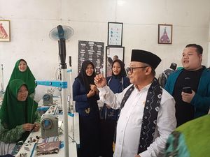 Kunker Perdana di Sumsel, Mendikdasmen Tengok Karya Siswa SMK-Tampung Aspirasi Guru
