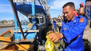 Polisi Amankan Kapal Pengangkut Imigran Rohingya