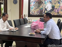 Ridwan Kamil Temui Jokowi di Sumber Solo, Ada Apa?