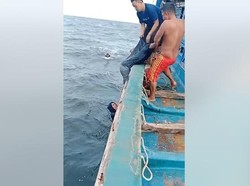 Kapal Nelayan Bawa 14 Awak dari Asahan Karam Kena Ombak, 1 Meninggal-1 Hilang