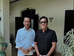 Andre Taulany dan Desta Bertamu ke Rumah Jokowi di Solo