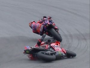 Bagnaia Jatuh di Momen yang Tidak Tepat Bagnaia Jatuh di Momen yang Tidak Tepat