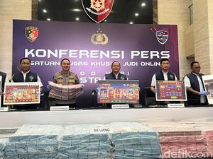 Bareskrim Buru WN China yang Kendalikan Judi Online Jaringan Internasional Bareskrim Buru WN China yang Kendalikan Judi Online Jaringan Internasional
