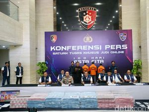 Video Polri: Uang Situs Judol Sindikat WN China Dialirkan ke Sejumlah Perusahaan Video Polri: Uang Situs Judol Sindikat WN China Dialirkan ke Sejumlah Perusahaan