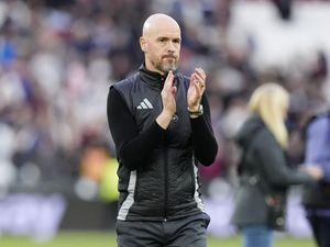Ten Hag Balik ke Ajax Musim Depan? Ten Hag Balik ke Ajax Musim Depan?