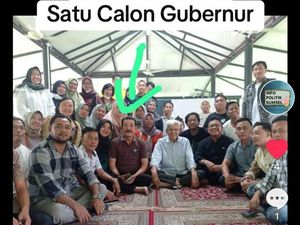 Kadinsos Sumsel Foto Bareng Cagub Mawardi Yahya, Bawaslu Turun Tangan