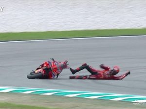 Video Detik-detik Bagnaia Jatuh, Untungkan Martin Kejar Titel Juara Dunia