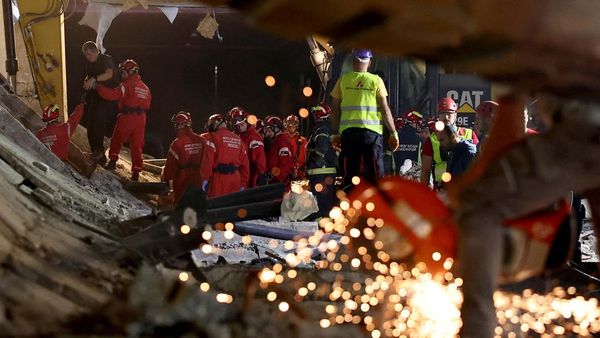 Kanopi Stasiun Kereta Api di Serbia Ambruk, 14 Orang Tewas