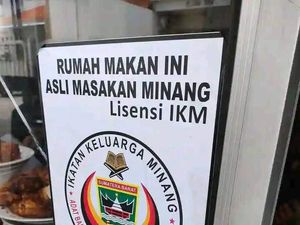 Netizen Anggap Rasis RM Padang Stiker Lisensi IKM, Ini Kata Sekjen IKM Netizen Anggap Rasis RM Padang Stiker Lisensi IKM, Ini Kata Sekjen IKM