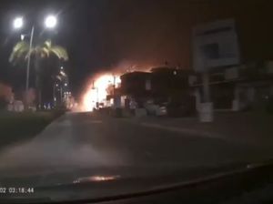Video: Rekaman Dashcam Detik-detik Rudal Hizbullah Mendarat di Rumah Warga Israel