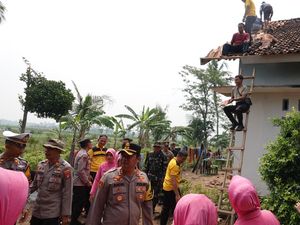 80 Rumah Warga di Lampung Tengah Diterjang Puting Beliung