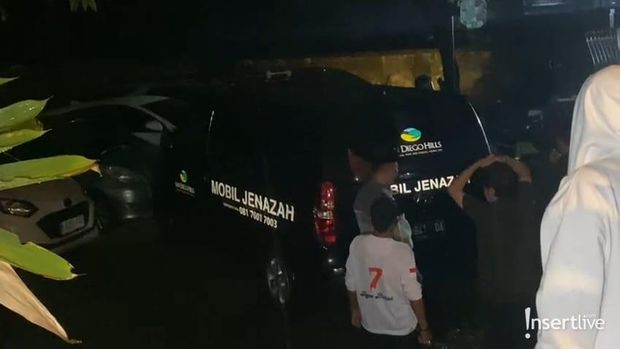 Suasana Rumah Duka Dina Mariana