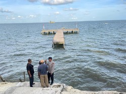 Jembatan Dilewati Rombongan Legislator Aru Maluku Ambruk, 44 Orang Luka