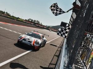 Lagi, Moreno Soeprapto Juara Balap Porsche di Mandalika Lagi, Moreno Soeprapto Juara Balap Porsche di Mandalika