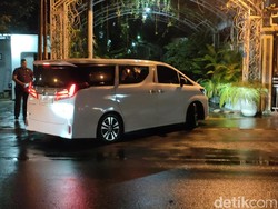 Prabowo Sambangi Rumah Jokowi di Solo Malam Ini
