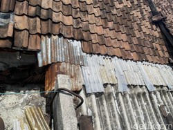 Jejak Darah Jadi Petunjuk Terbongkarnya Pembuang Bayi di Atap Warga Surabaya