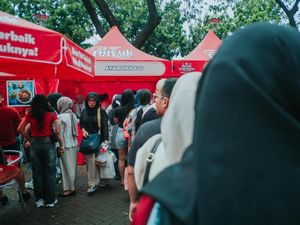 Gokil! UMKM Ini Berhasil Jual 300 Kg Ayam di Pucuk Coolinary Festival Gokil! UMKM Ini Berhasil Jual 300 Kg Ayam di Pucuk Coolinary Festival