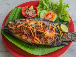 5 Resep Bumbu Oles Ikan Bakar Agar Rasanya Gurih Lezat