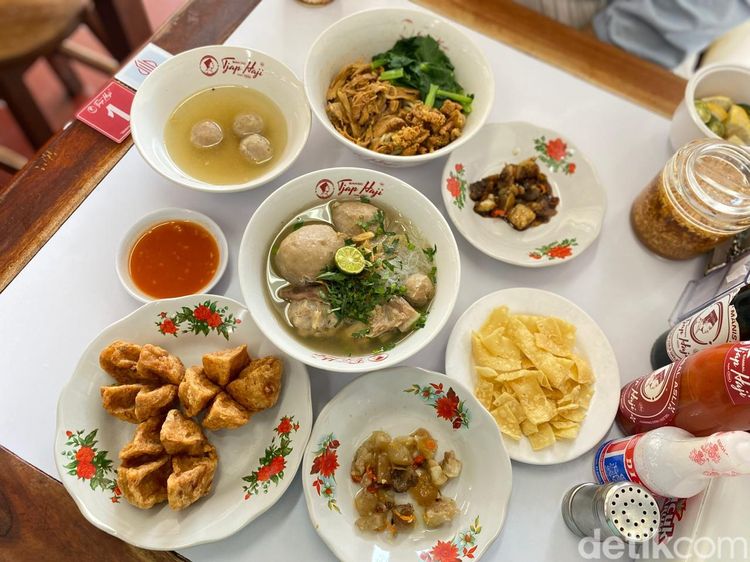 Rahasia 5 Spot Kuliner Bandung Langganan Artis dan Pejabat Terbongkar!