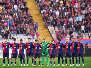Video Duka Barcelona hingga Sevilla untuk Korban Banjir Valencia Video Duka Barcelona hingga Sevilla untuk Korban Banjir Valencia