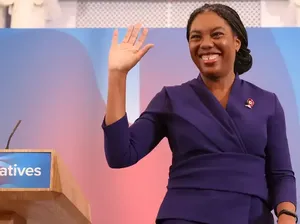 Kemi Badenoch Terpilih Memimpin Kubu Konservatif Inggris Kemi Badenoch Terpilih Memimpin Kubu Konservatif Inggris