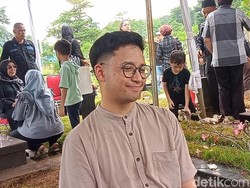 Ezra Eks HIVI Bicara soal Rencana Bikin Album Bareng Dina Mariana