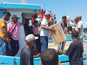 Kemensos Salurkan Logistik untuk Korban Erupsi Gunung Lewotobi Laki-laki