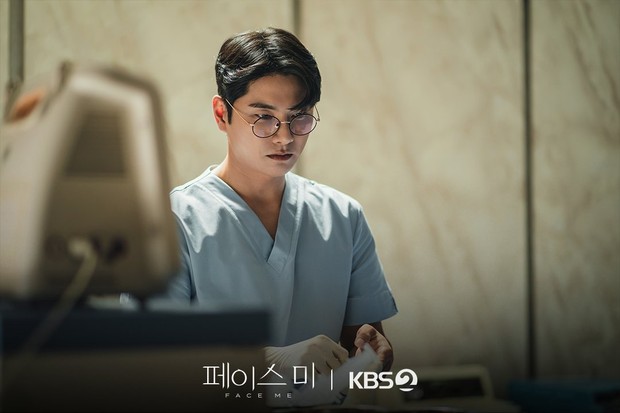 Lee Yi Kyung di drama Face Me/ Foto: instagram.com/kbsdrama Lee Yi Kyung di drama Face Me/ Foto: instagram.com/kbsdrama