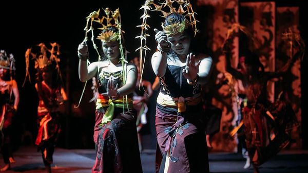 Mengenal Tradisi Suku Dayak Maanyan Melalui Gemerincing Galang