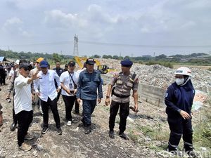 Menteri LH Minta TPS Gunung Putri Dekat Pabrik Kertas di Bogor Dihentikan Menteri LH Minta TPS Gunung Putri Dekat Pabrik Kertas di Bogor Dihentikan