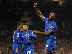 Keuntungan dari Gemuknya Skuad Chelsea