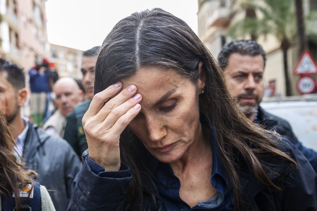 Angry Spanish flood survivors confront King Felipe VI in the devastated town of Paiporta, near the city of Valencia, on Nov. 3, 2024. (AP Photo/David Melero)
