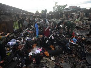 Pasar Karanggede Boyolali Kebakaran, Ratusan Los-Kios Hangus Pasar Karanggede Boyolali Kebakaran, Ratusan Los-Kios Hangus