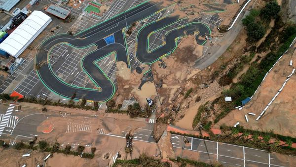 Potret Dampak Banjir yang Bikin MotoGP Valencia Dibatalkan