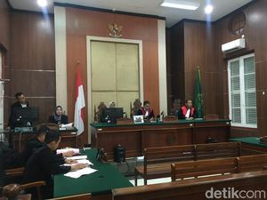 Suami Bunuh-Timbun Jasad Istri di Makassar Divonis Penjara Seumur Hidup Suami Bunuh-Timbun Jasad Istri di Makassar Divonis Penjara Seumur Hidup