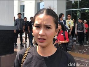 Tangis Kecewa Soraya Rasyid, Yudha Arfandi Divonis 20 Tahun Bui Tangis Kecewa Soraya Rasyid, Yudha Arfandi Divonis 20 Tahun Bui
