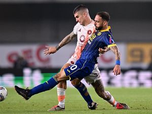 Verona Vs AS Roma: I Lupi Takluk 2-3 Verona Vs AS Roma: I Lupi Takluk 2-3