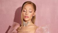 Foto Penampilan Ariana Grande Tanpa Alis, Sebut Alis Gelap Mirip Alien