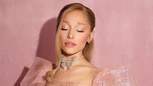 Foto Penampilan Ariana Grande Tanpa Alis, Sebut Alis Gelap Mirip Alien