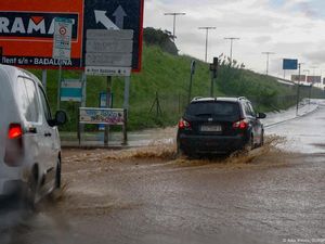 Banjir Spanyol, Barcelona dalam Status Siaga Merah