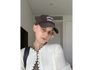 Bintang TikTok Umumkan Kematiannya dalam Video Terakhir Setelah Melawan Kanker Bintang TikTok Umumkan Kematiannya dalam Video Terakhir Setelah Melawan Kanker