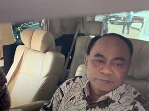 Video: Respons Budi Arie soal Oknum Pegawai Komdigi Bina Situs Judol Video: Respons Budi Arie soal Oknum Pegawai Komdigi Bina Situs Judol