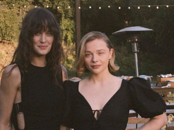 Foto: Kontoversi Chloe Grace Moretz dan Kekasih Wanita yang Diisukan Tunangan