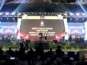Debat Kedua Pilbup Blitar Dihentikan gegara Contekan, Begini Kata Paslon 01 Debat Kedua Pilbup Blitar Dihentikan gegara Contekan, Begini Kata Paslon 01
